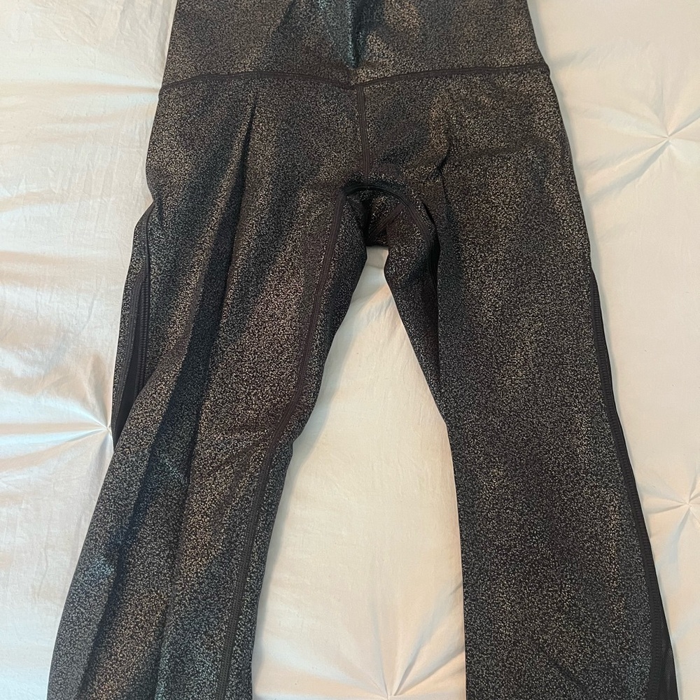 lululemon athletica Black and Gold Capris